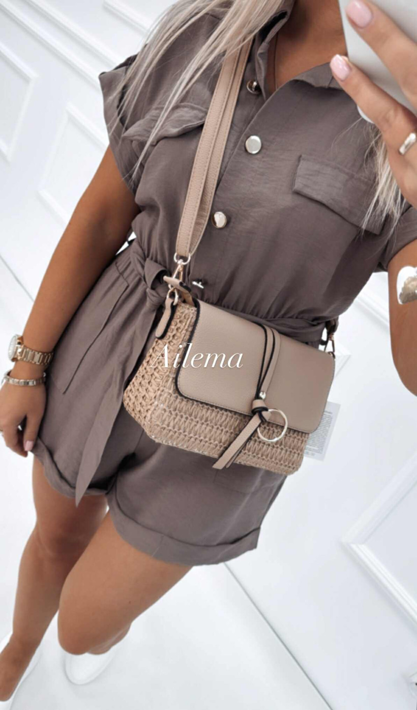 3182839-2.webp