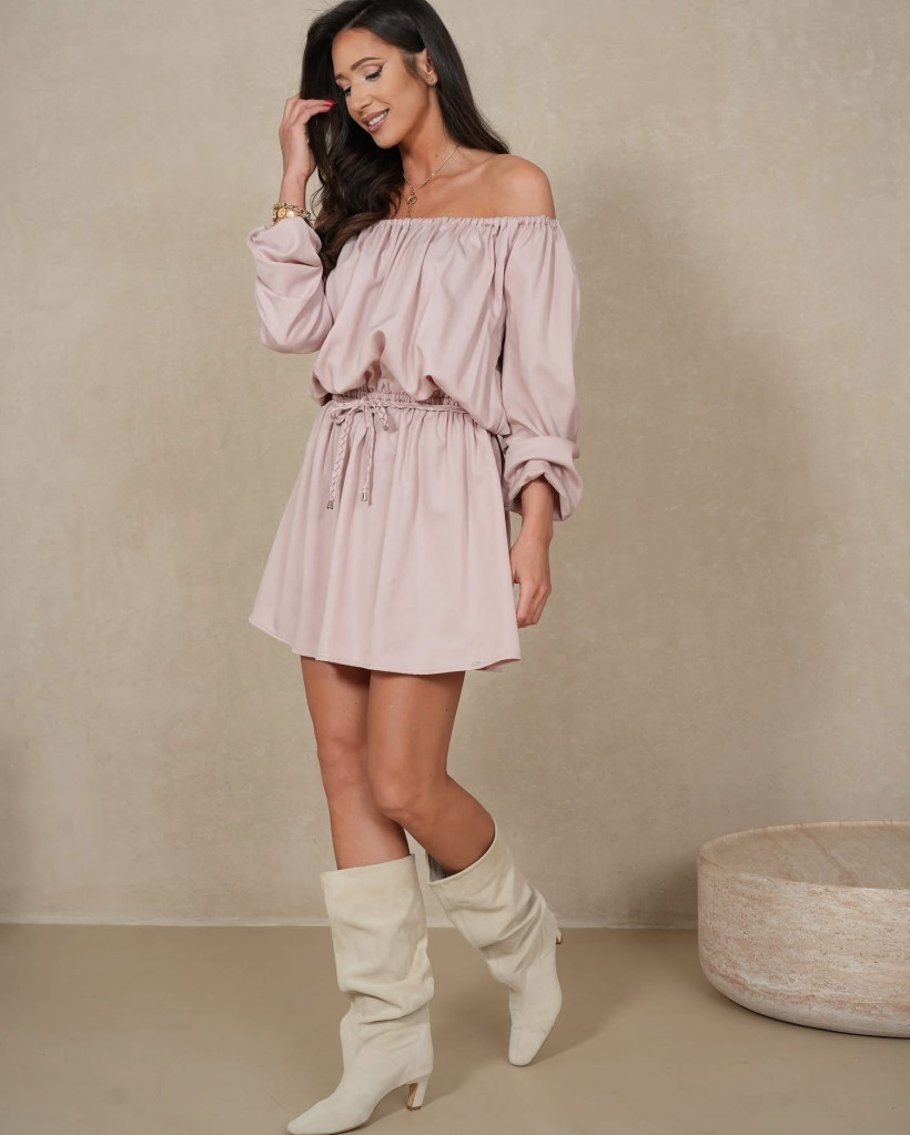 3189723-3.webp