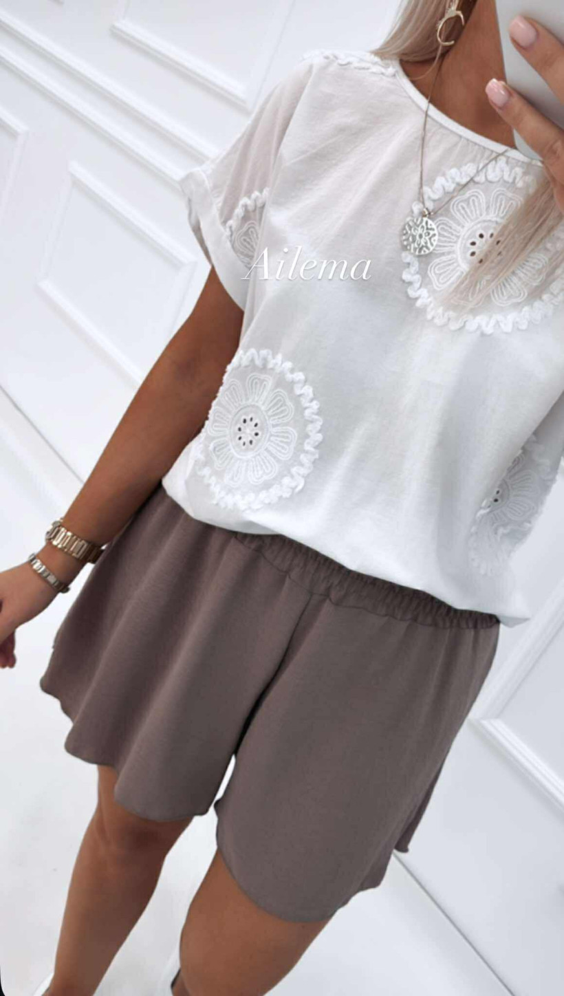 3200605-1.webp