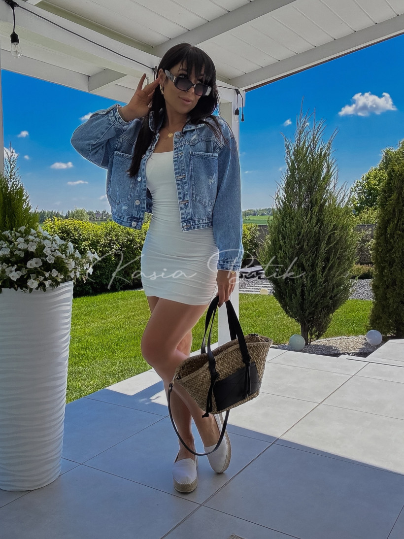 3203072-10.webp