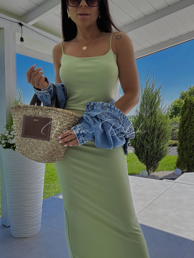 3203167-2.webp