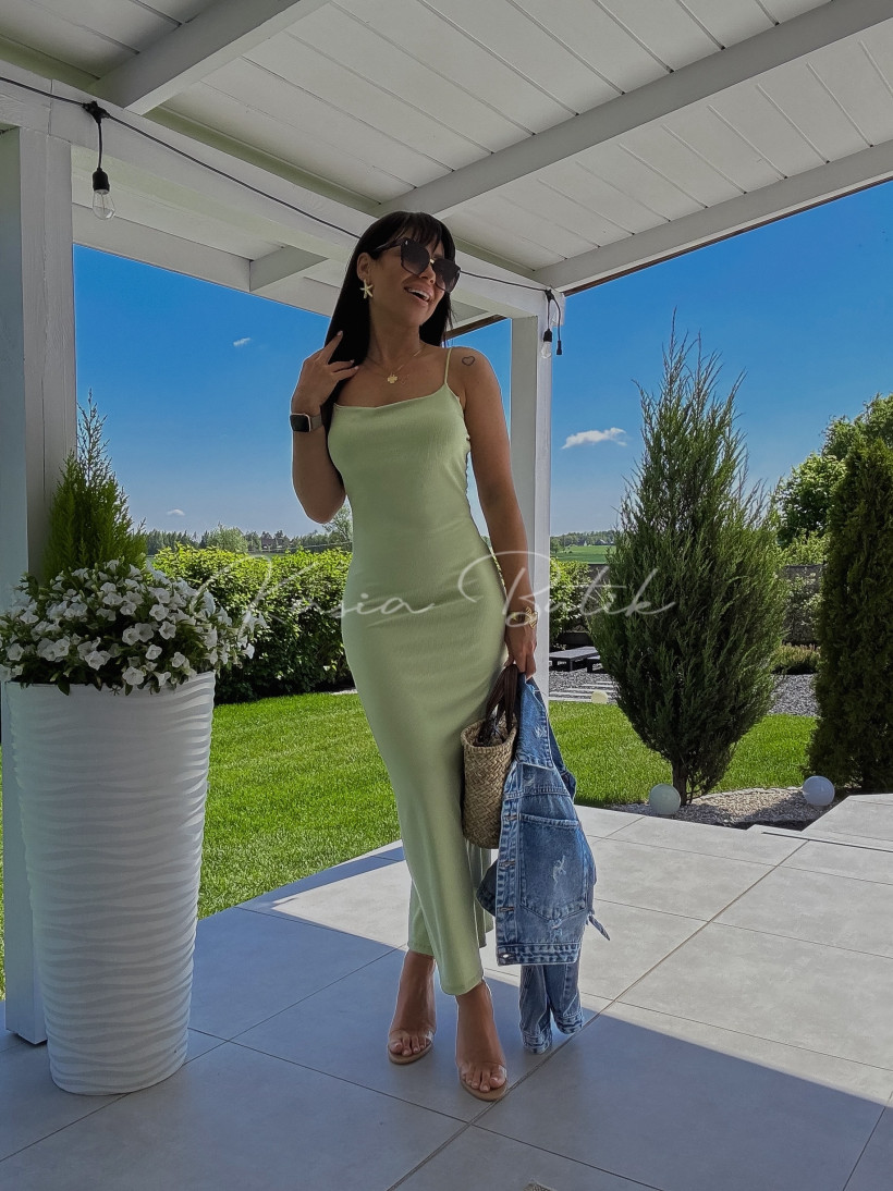 3203167-3.webp