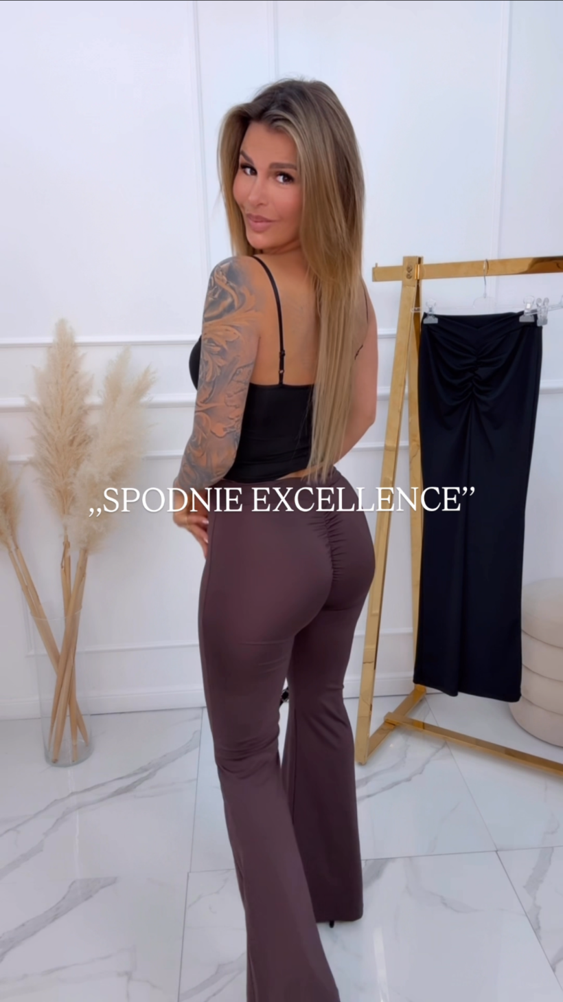 3208072-4.webp