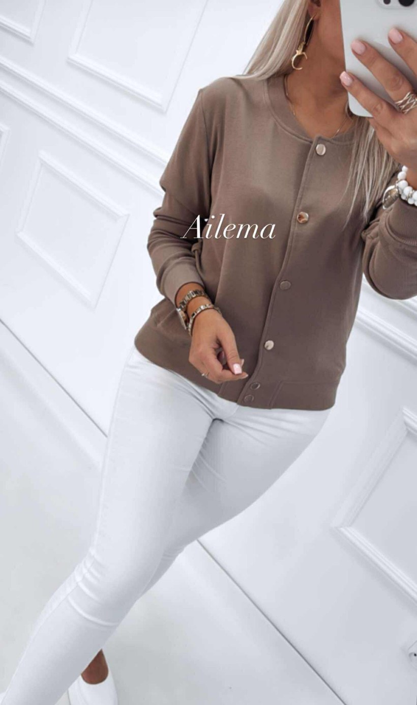 3209331-2.webp