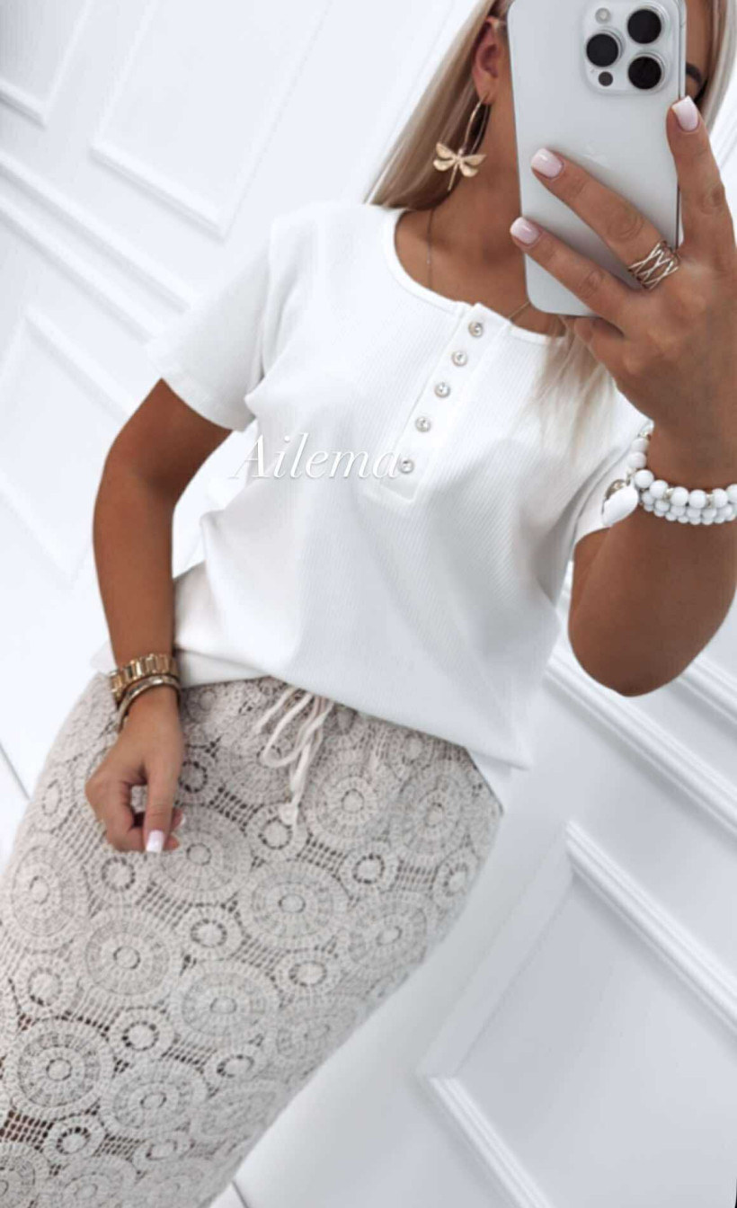 3262069-1.webp