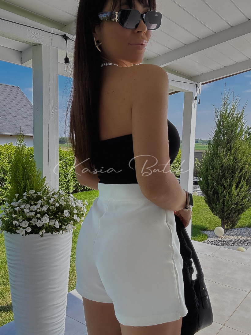 3271102-1.webp