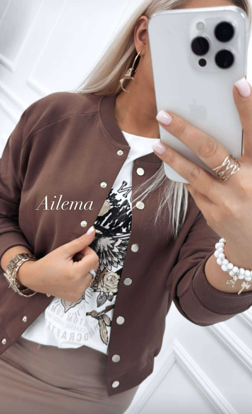 3349674-2.webp