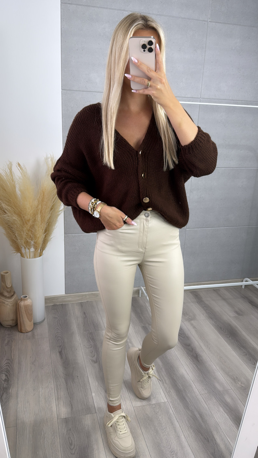 3503587-8.webp