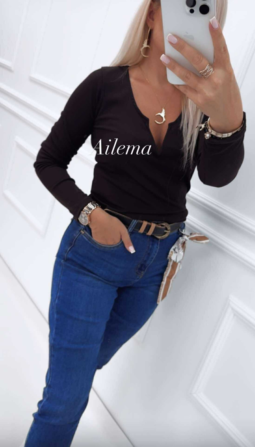 3558824-2.webp
