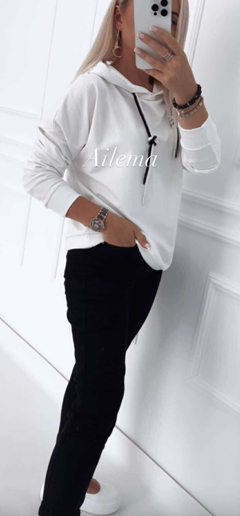 3559780-2.webp