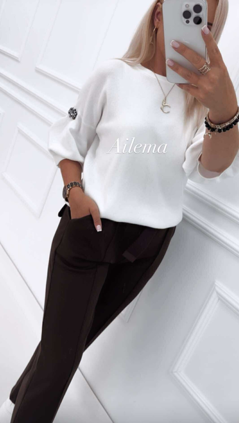 3569484-5.webp