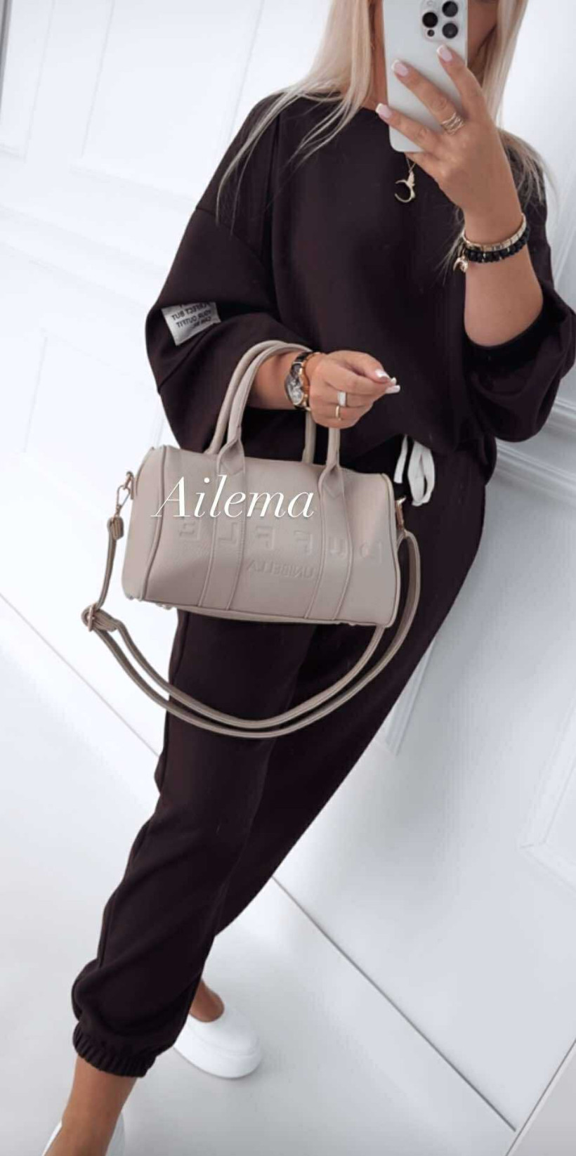 3579188-3.webp