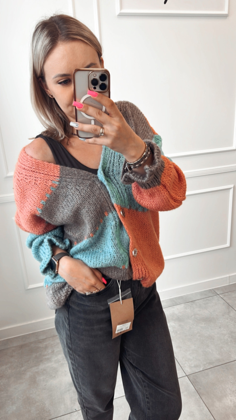 3633048-2.webp