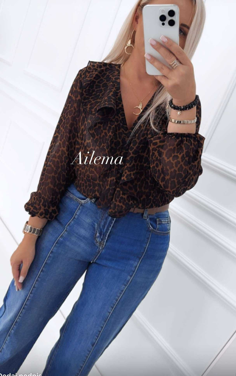 3658688-2.webp