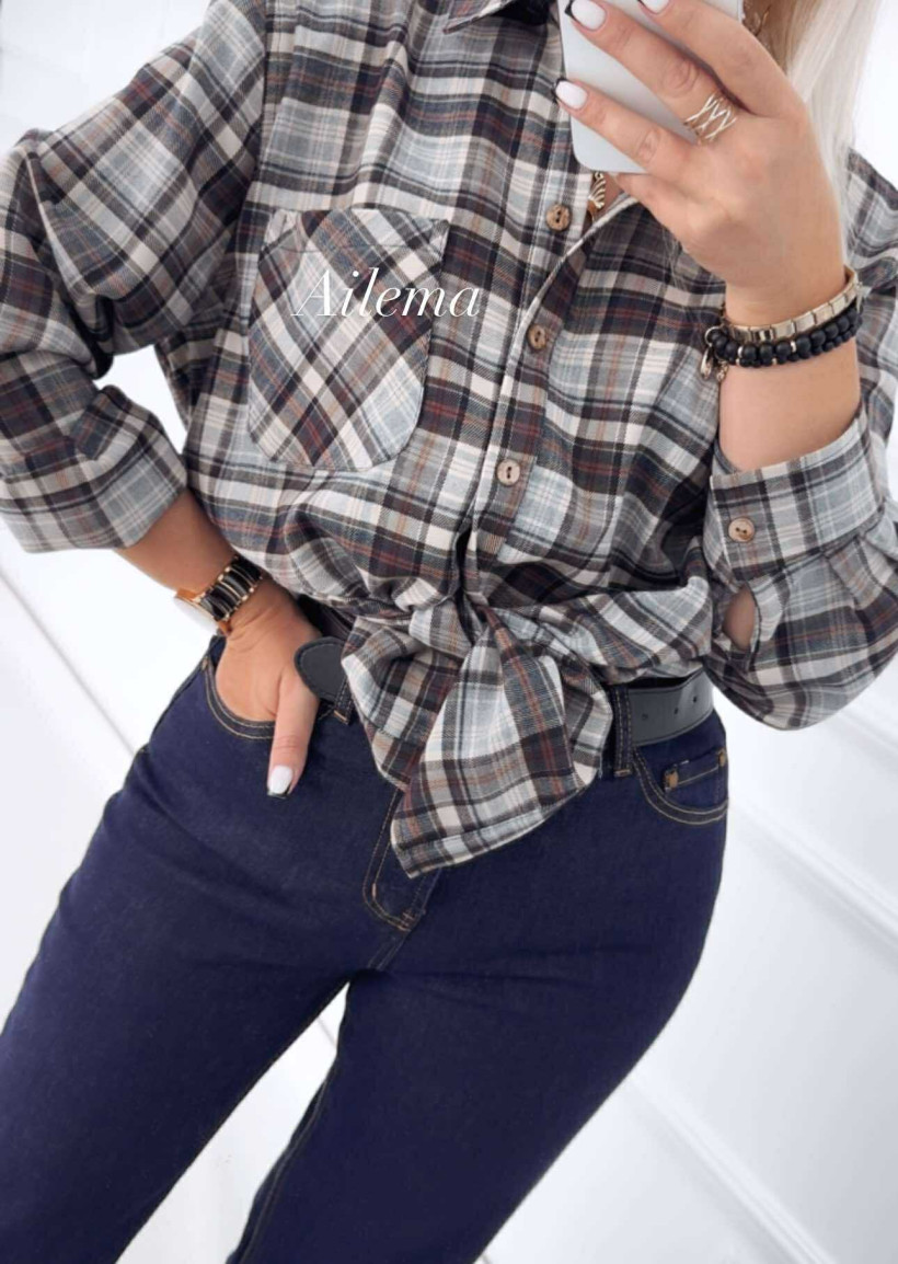 3658735-4.webp