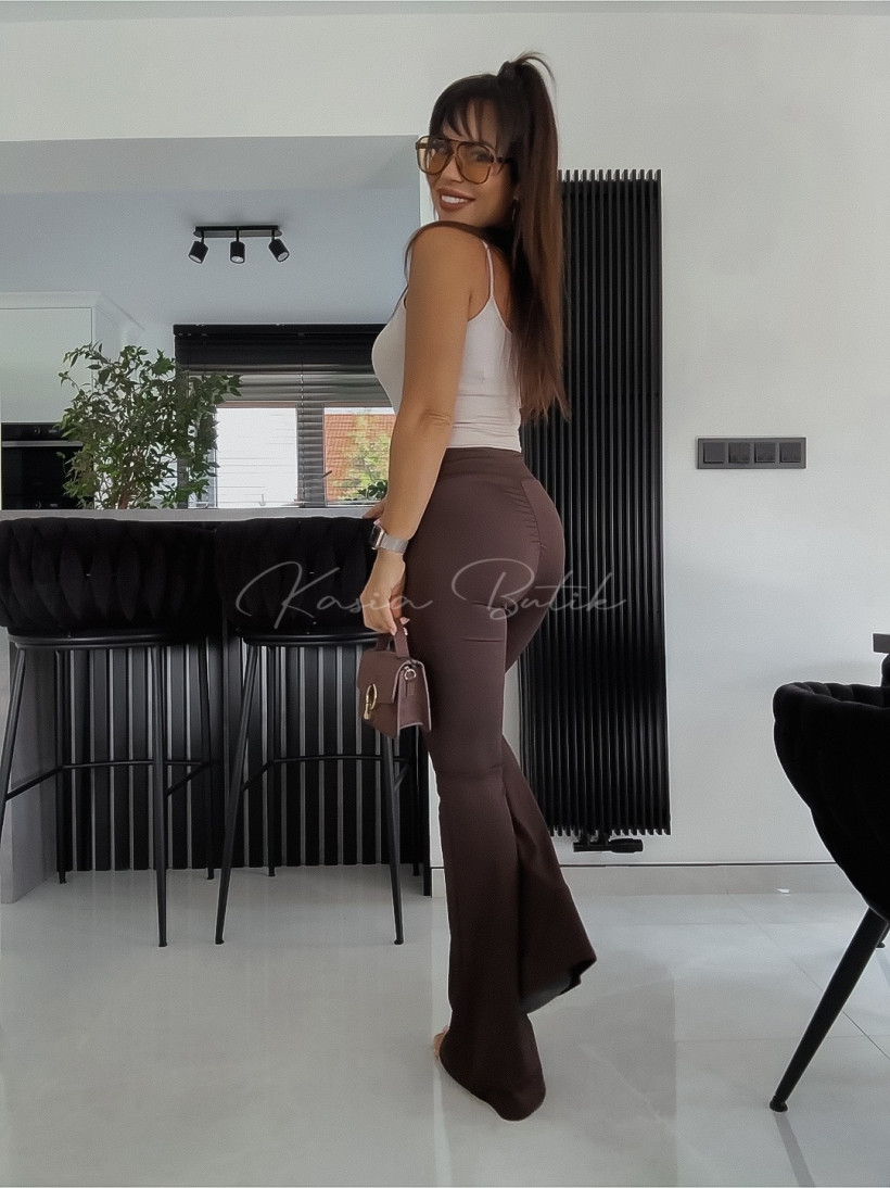 3671951-4.webp