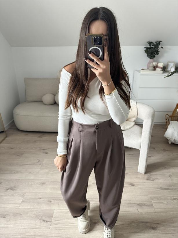 3687137-1.webp