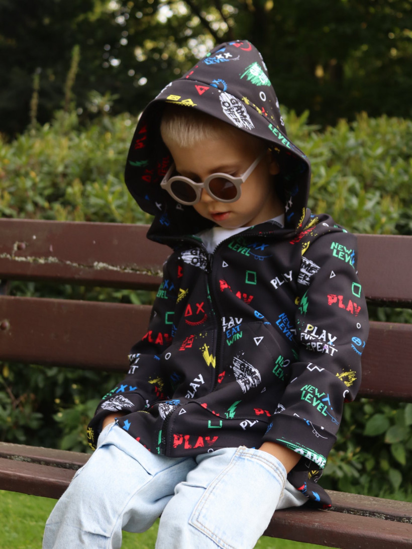 3743603-2.webp