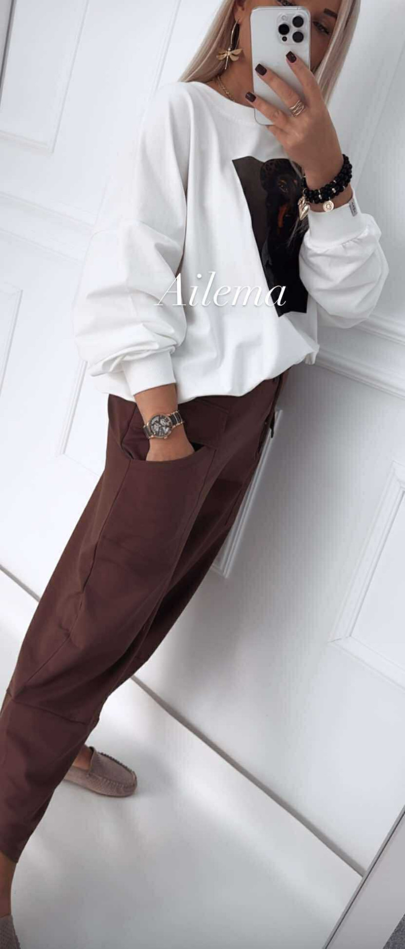 3777963-1.webp