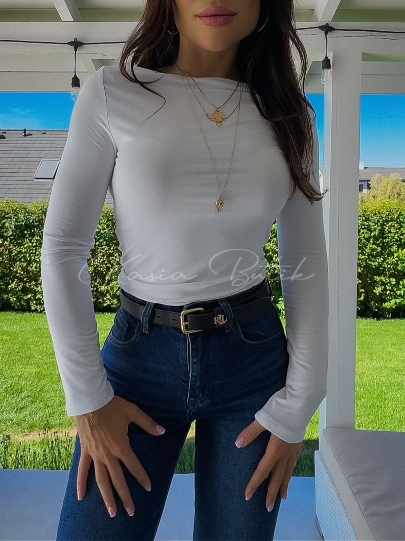 3787861-5.webp