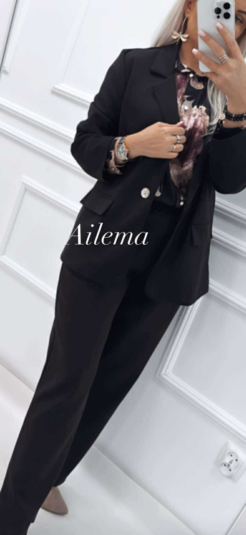 3812098-0.webp