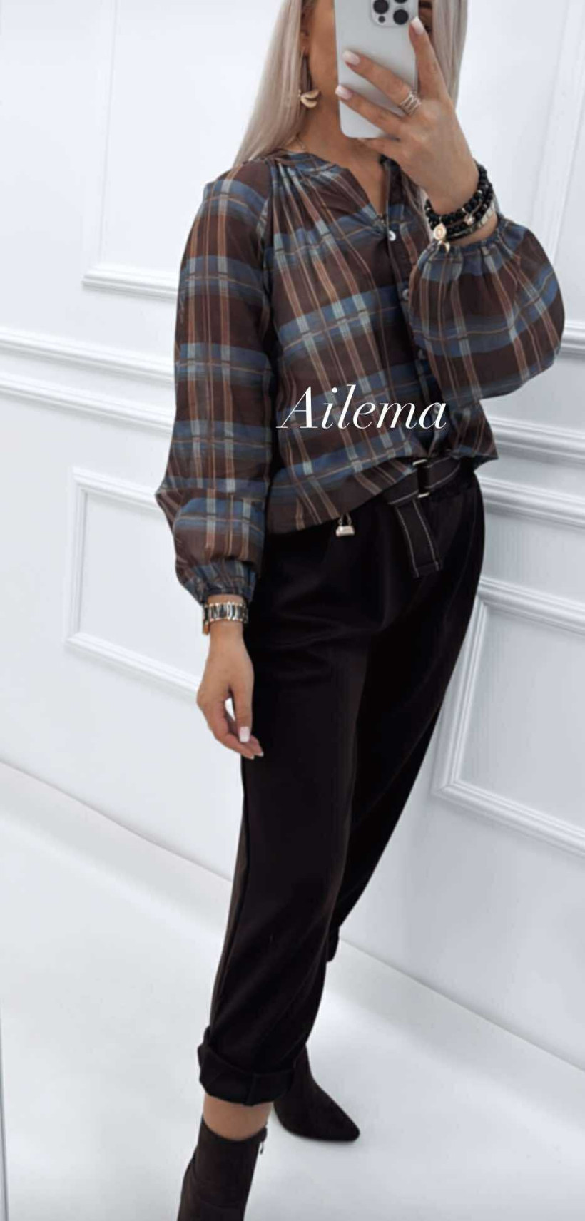 3812780-3.webp