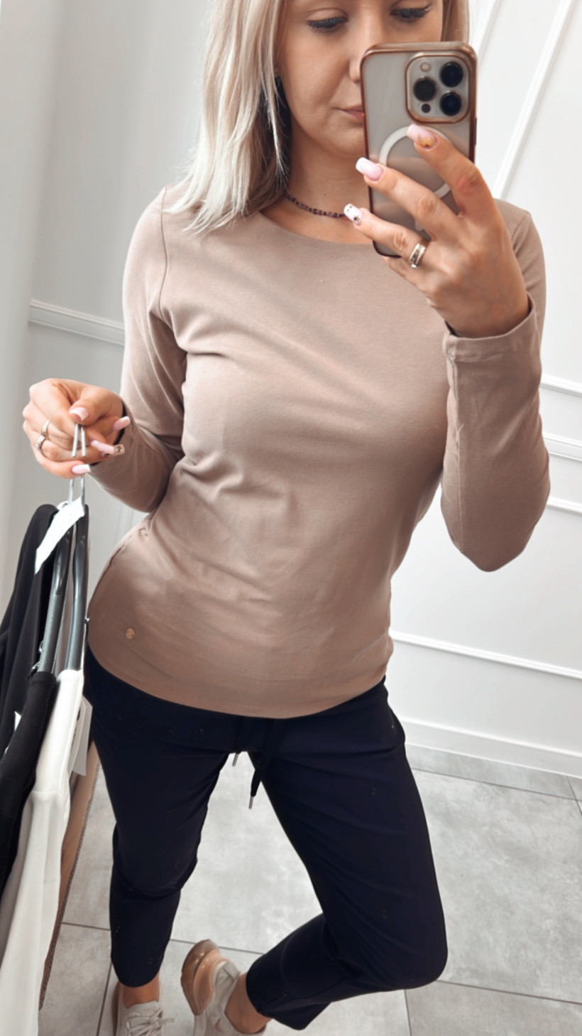 3825063-0.webp