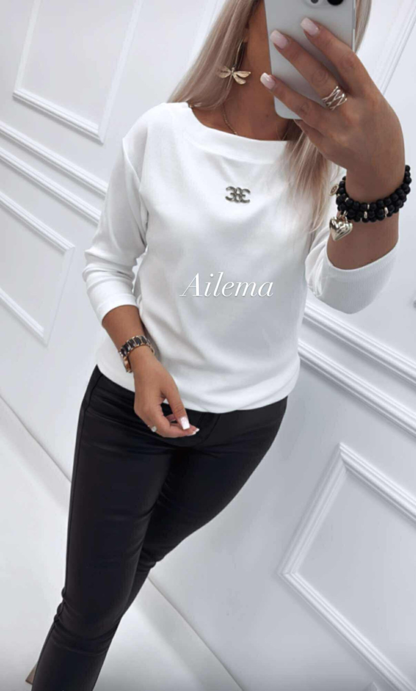3857990-0.webp