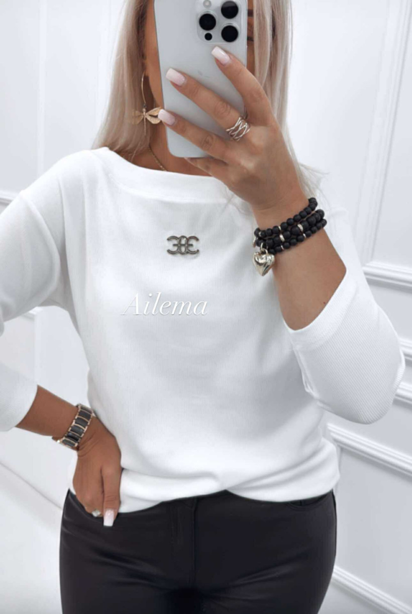 3857990-1.webp