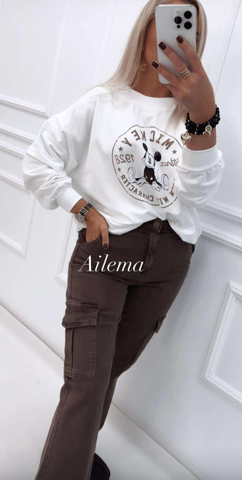 3859571-2.webp
