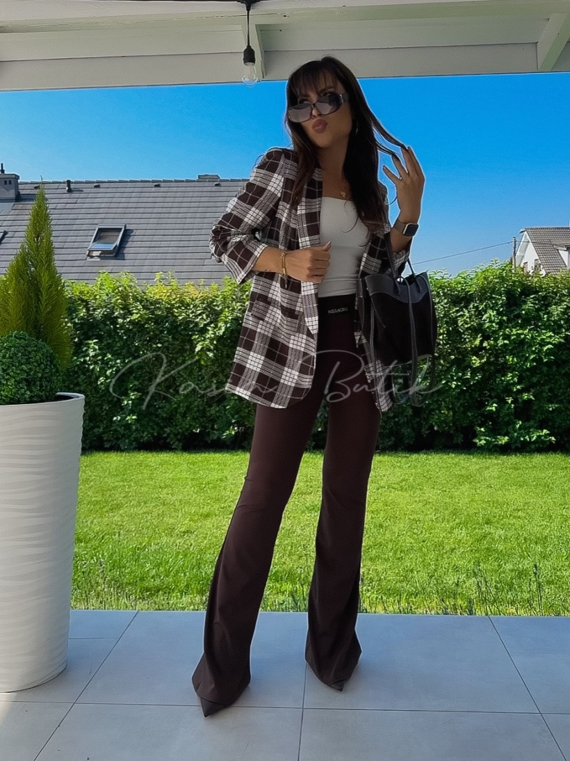 3865073-3.webp