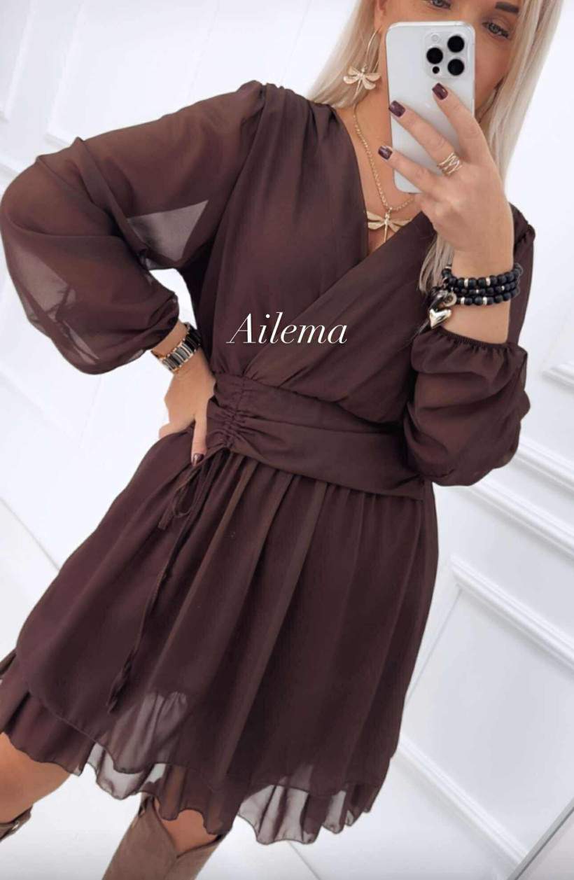 3879675-3.webp