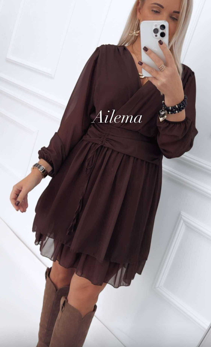 3879675-4.webp