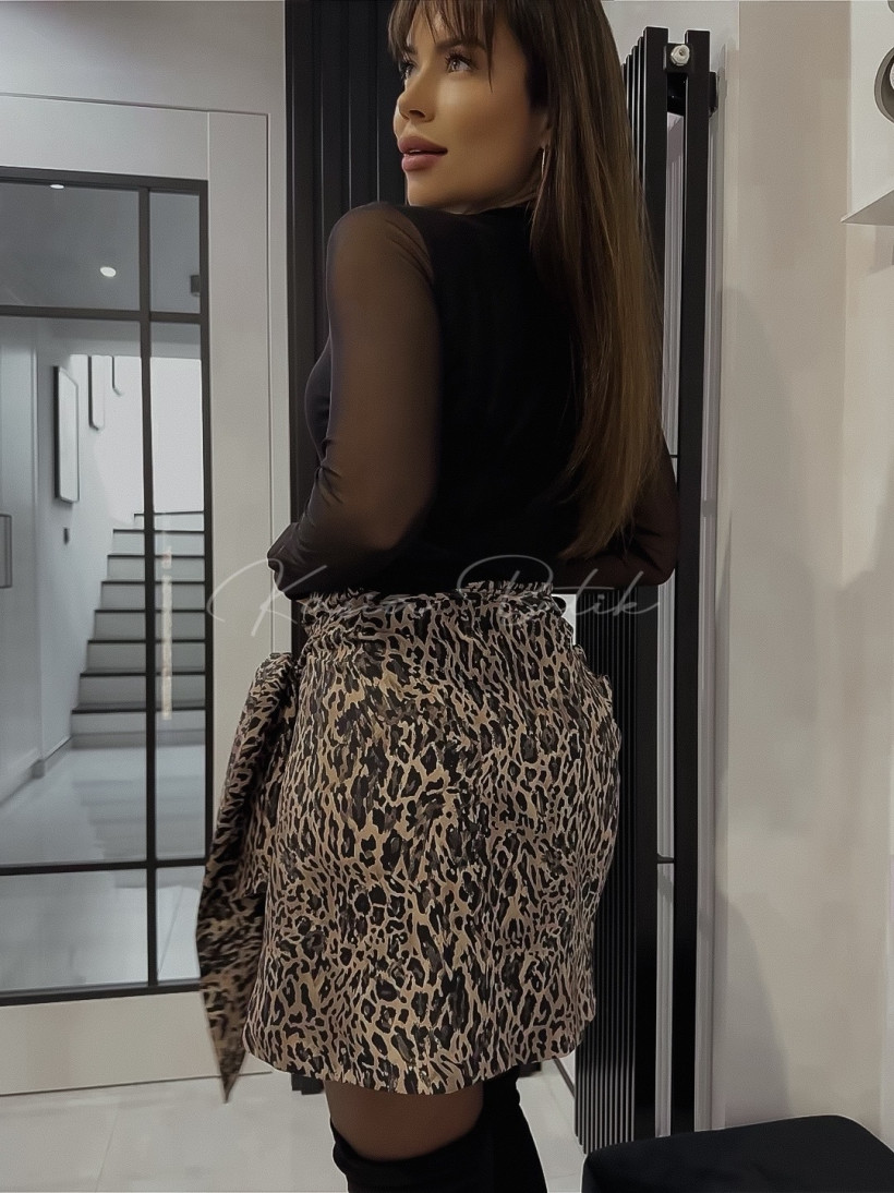 3892550-1.webp